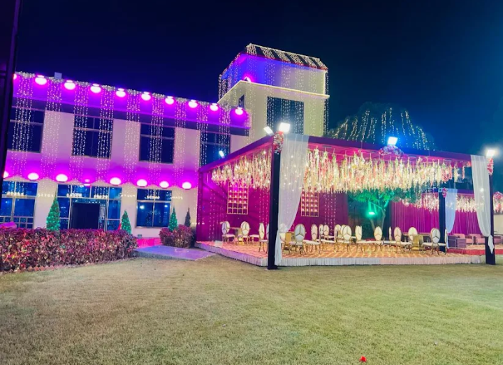 Yaadgar Marriage Lawn